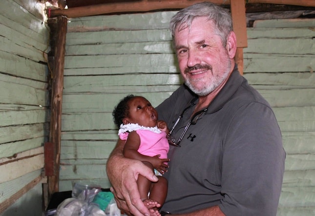 ken-weaver-project-helping-hands